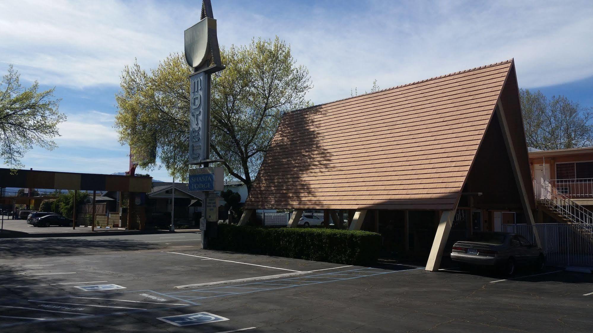 Shasta Lodge Redding Esterno foto